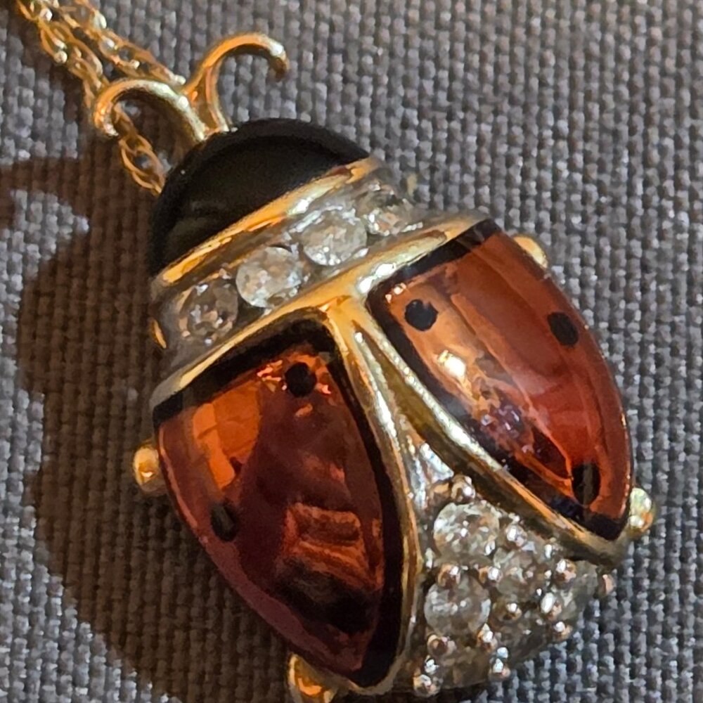 Vintage 10K Solid Gold, Natuarl Diamonds Enamel Ladybug Pendant